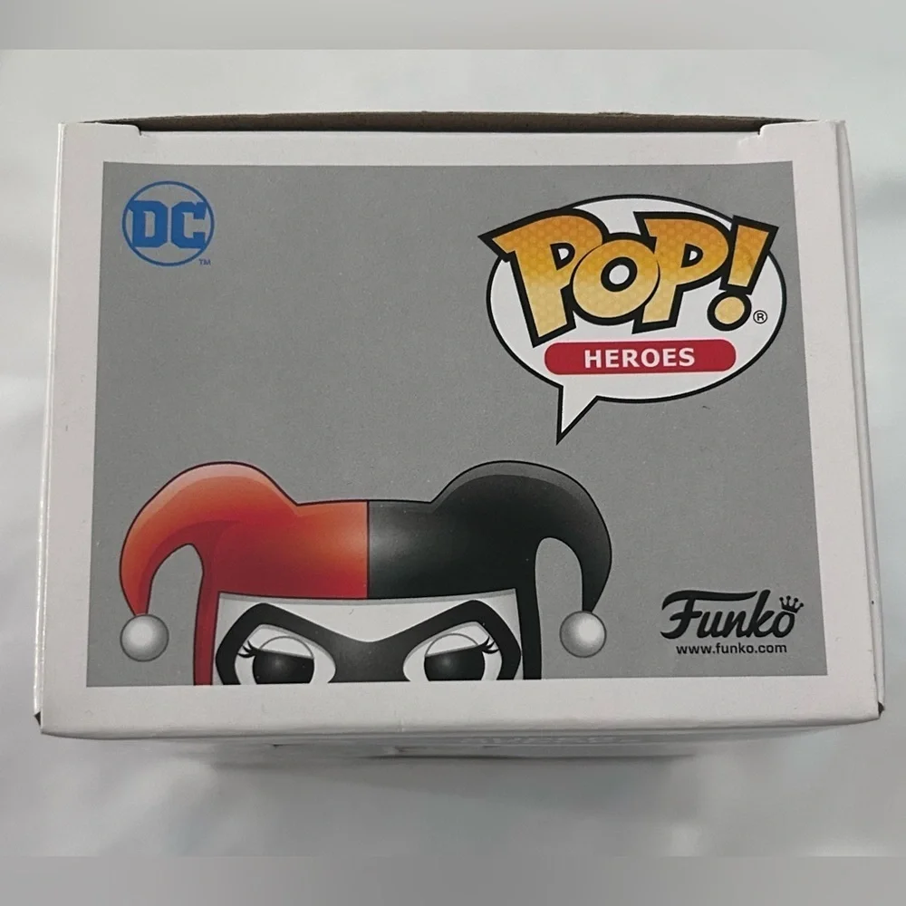 Funko Pop Harley Quinn with Mallet #45 NIB - Picture 5 of 5